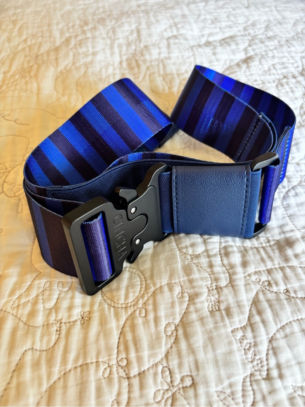 Cincha Original Travel Belt, Navy/Blue Stripe